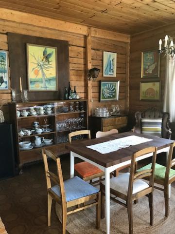 Paeivin Pirtti - Pirttikahvila Ja B&B 洛斯托 外观 照片